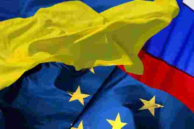 Українці чекають посилення тиску Росії після підписання угоди з ЄС, – опитування