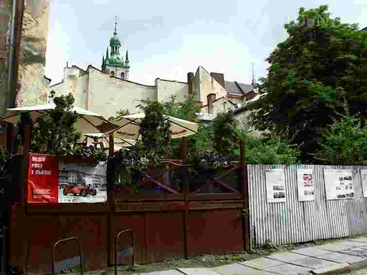 Площу, де була синагога у Львові, реконструюють за півмільйона