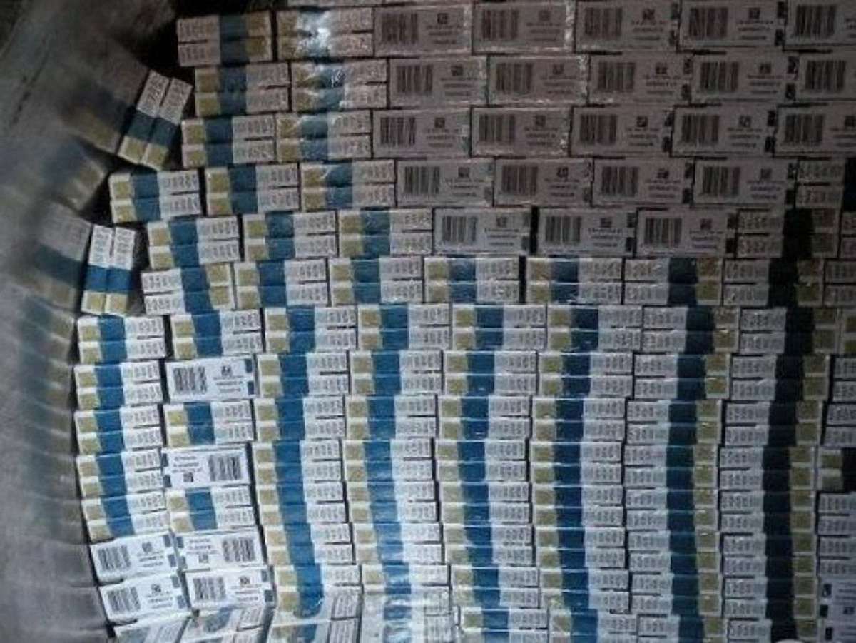 У поляка, що представився працівником Генконсульства РП у Львові, знайшли контрабанду