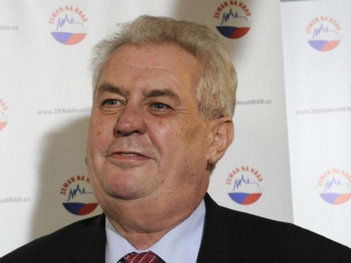Президент Чехії з підприємцями прибудуть в Україну двома літаками