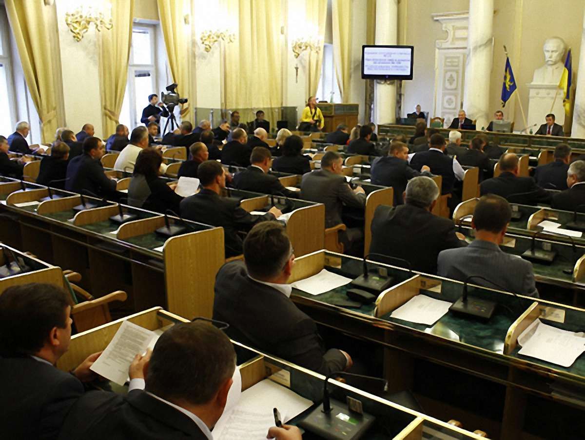 Депутати Львівщини просять не поспішати з підписанням «сланцевої угоди»