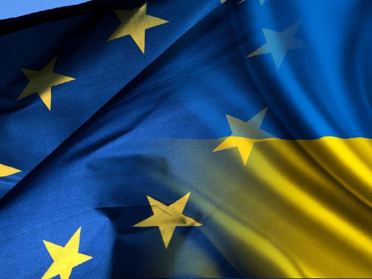 Угоду з ЄС не підпишуть без «зеленого світла» від Кокса і Квасневського