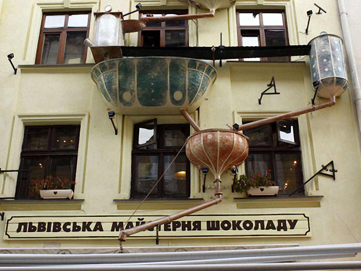 Ванни на Сербській зняти без рішення суду не можна, - чиновник 