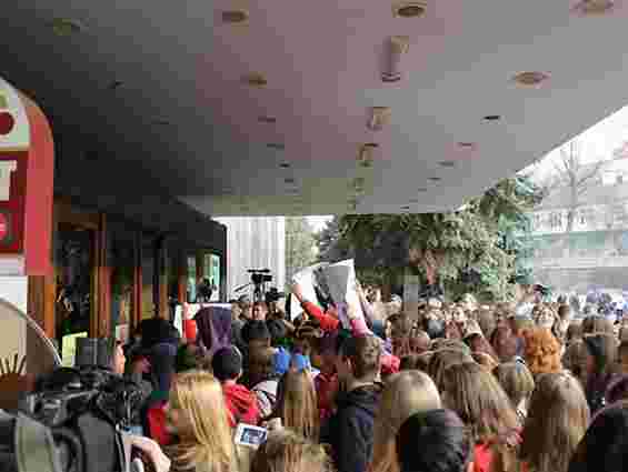 Шкільний бунт в Ужгороді відклали до 30 жовтня