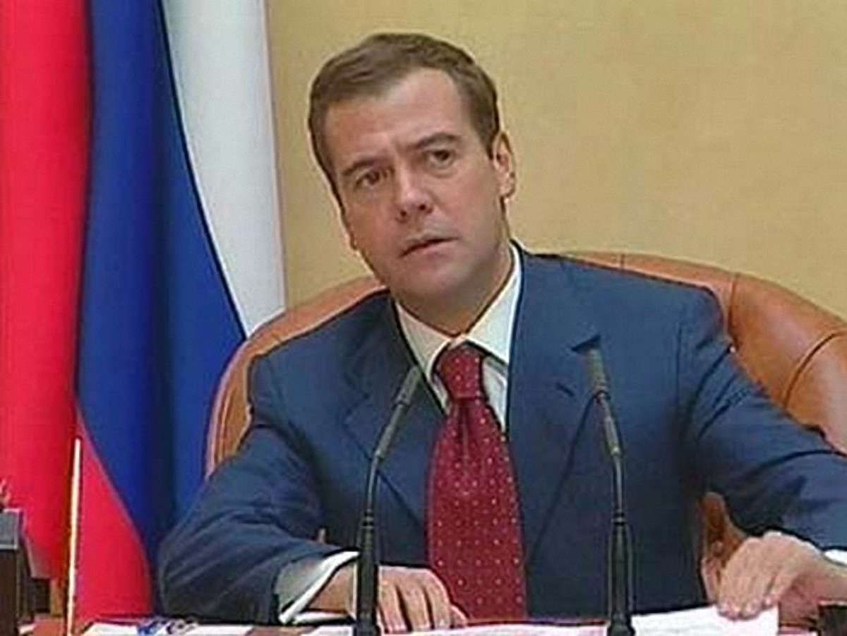 Медведєв вважає, що Україну таки треба перевести на передоплату газу