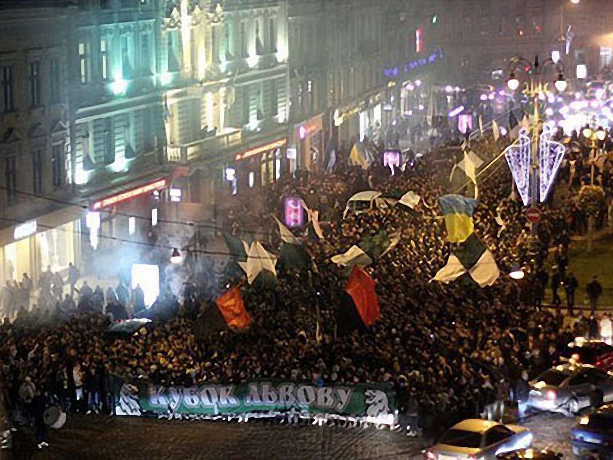 Під час маршу з піротехнікою фани «Карпат» обіцяють бути культурними