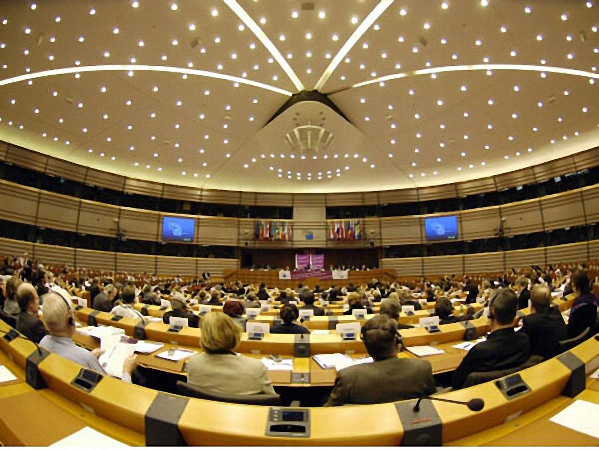 Рада ЄС продовжила санкції щодо Білорусі