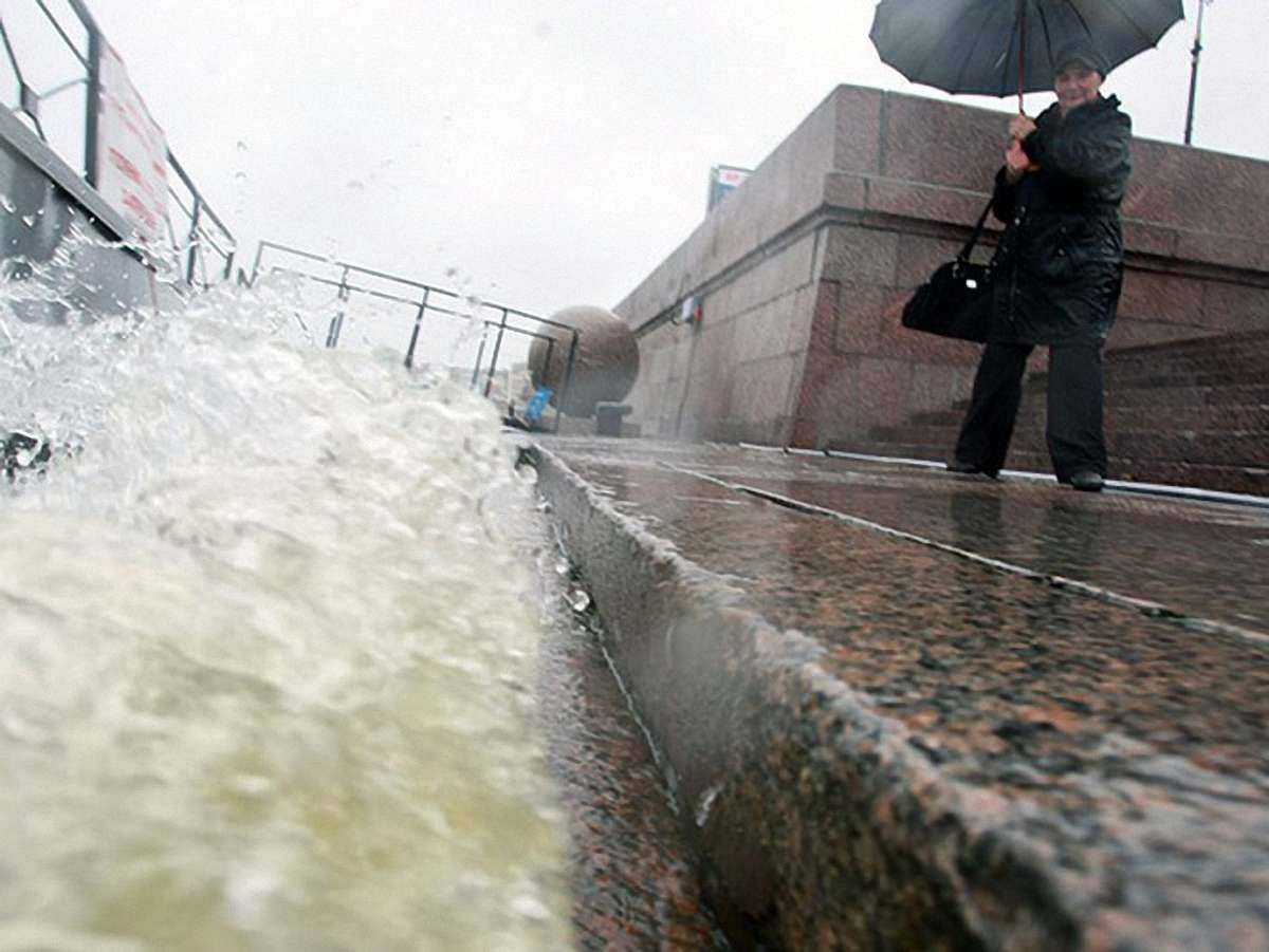 Через ураган "Святий Юда" понад 81 тисяча росіян були без електрики
