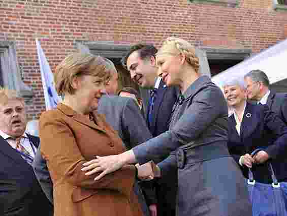 Після лікування Меркель не видасть Тимошенко у колонію, – експерт
