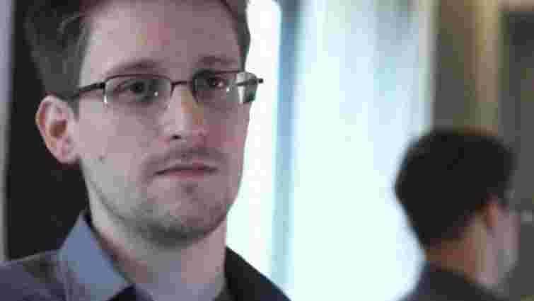 США відмовилися розглядати прохання Сноудена про помилування