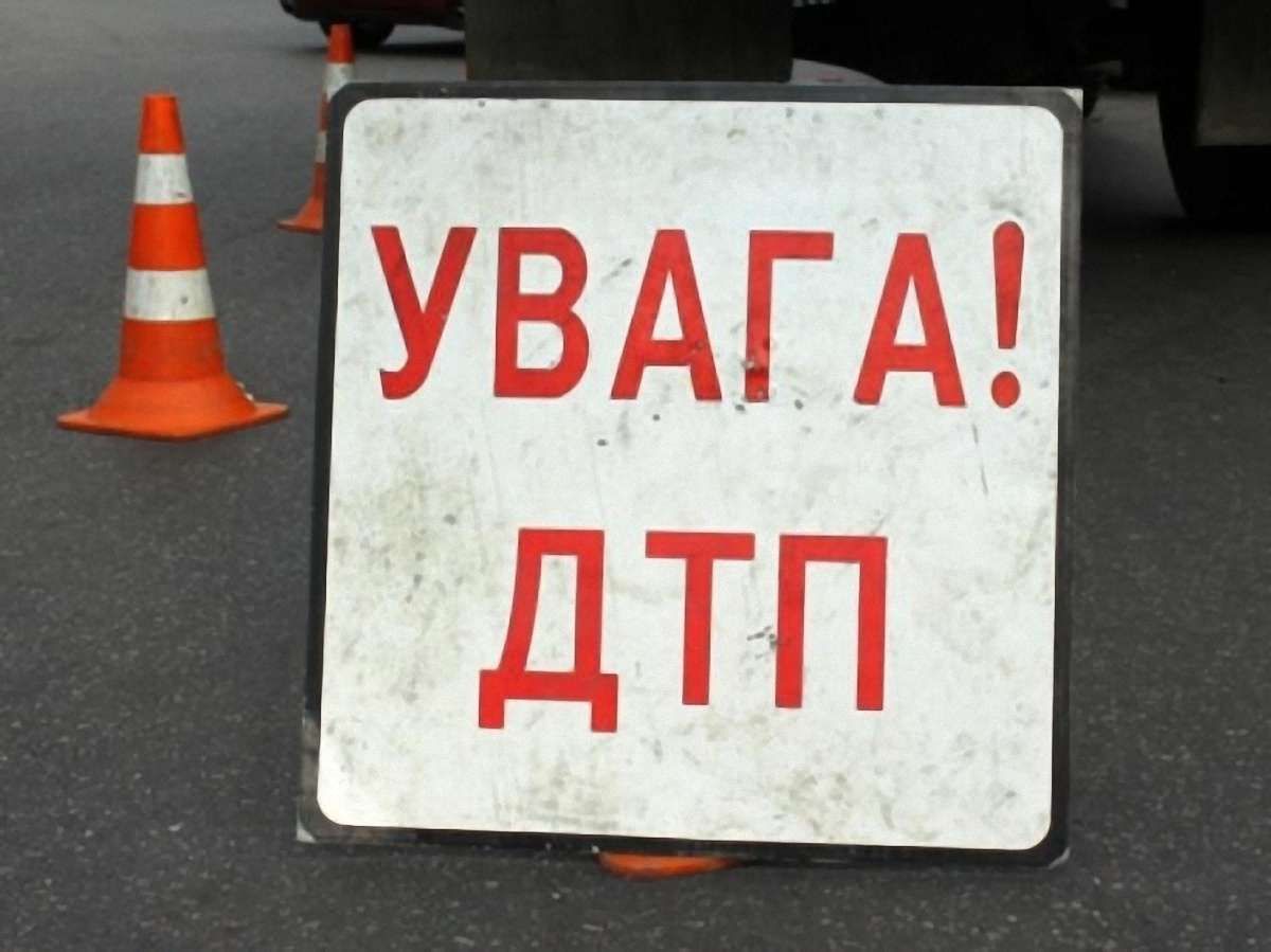 На Львівщині під колесами автобуса загинув пішохід