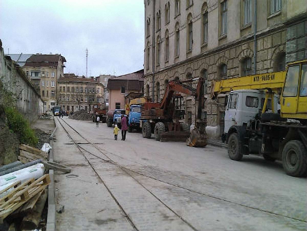 Кільце на Городоцькій-Шевченка робитимуть до грудня (фото)