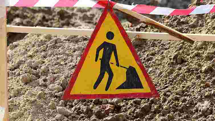 У Львові відновлять ремонт дороги, яку розкопали сім місяців тому