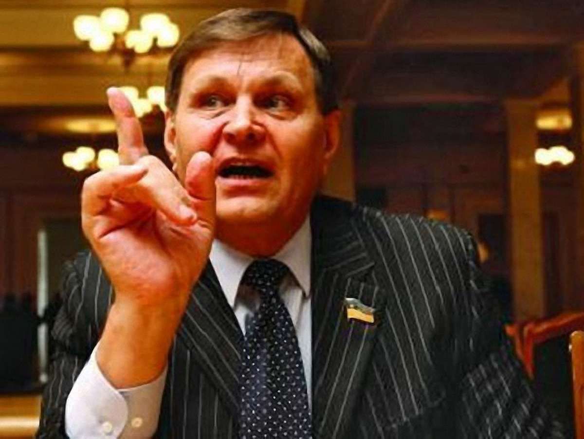 «Регіонали» просять Януковича відкласти підписання угоди з ЄС