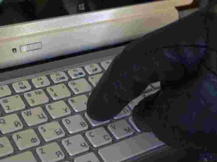 У Криму хакера посадили на 9 років за анонімні дзвінки про замінування потягів