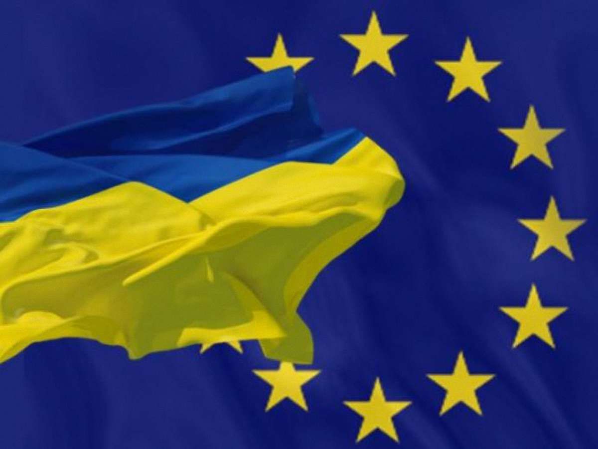 Моральні авторитети закликали владу припинити ігри з євроінтеграцією