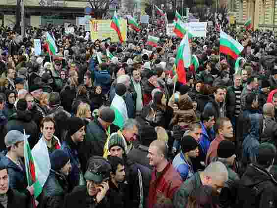 У Болгарії на мітинги вийшли десятки тисяч людей