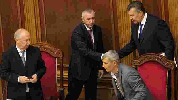 Опозиція вимагає, аби Янукович прийшов на сесію Ради