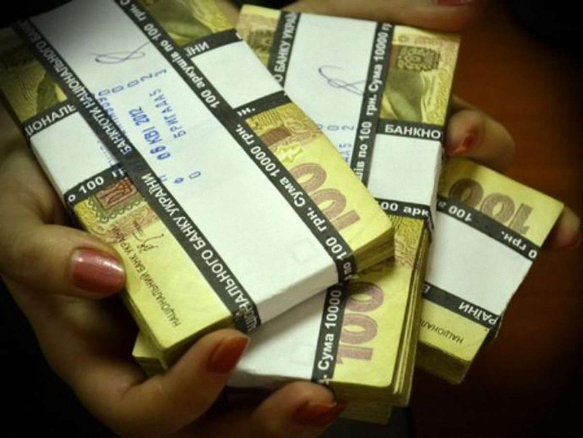 У Львові жінка, видаючи себе за маклера, ошукувала студентів