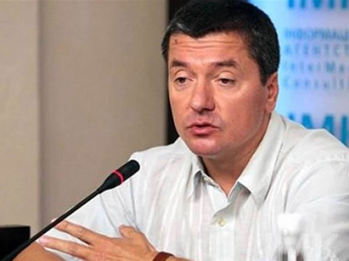 Янукович хоче підписати угоду з ЄС на своїх умовах, - політолог