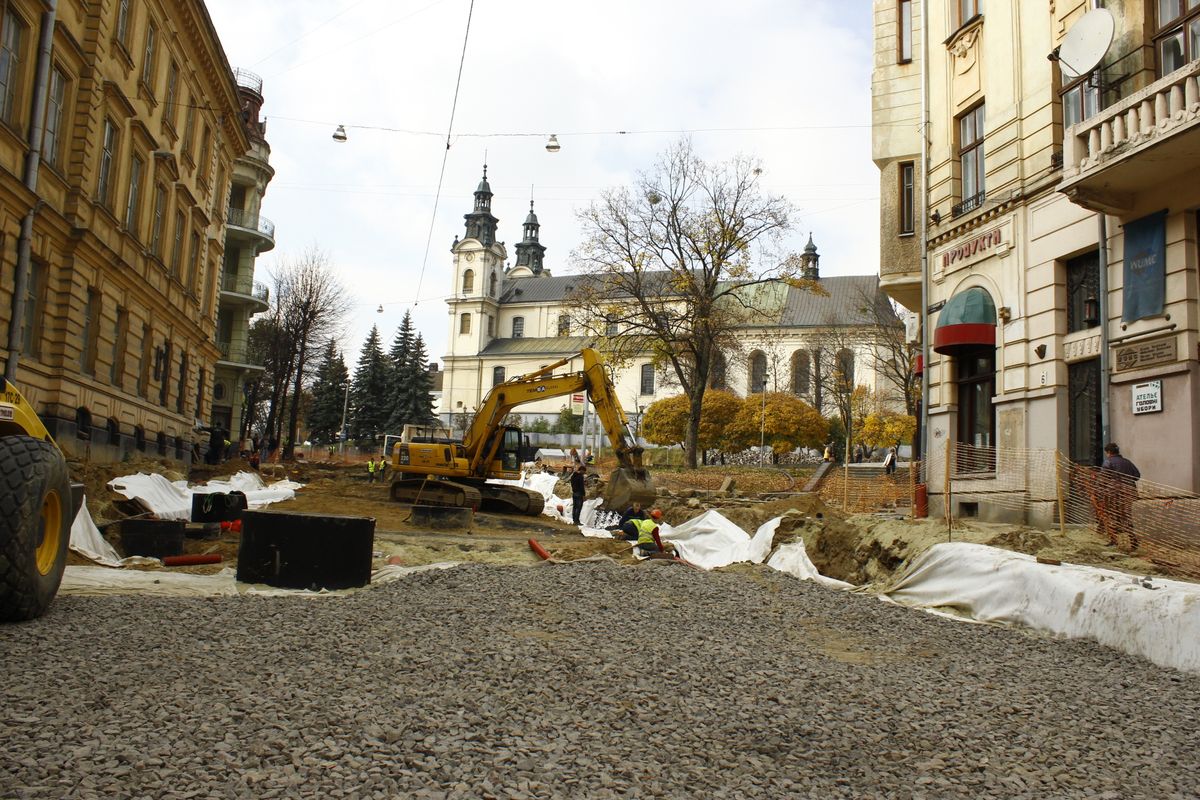 Ремонт вулиці Бандери планують завершити до кінця листопада