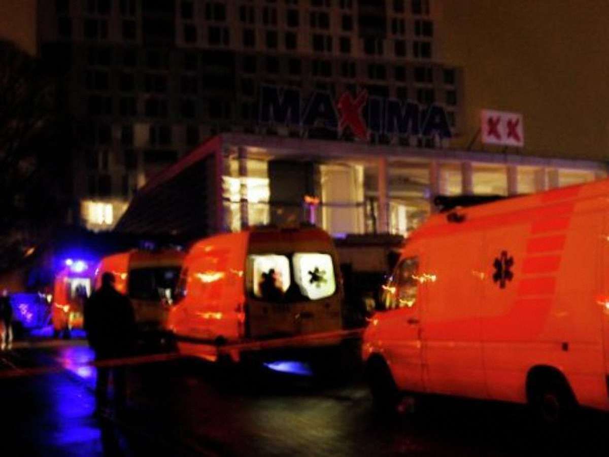 У Ризі обвалився дах у супермаркеті: є загиблі