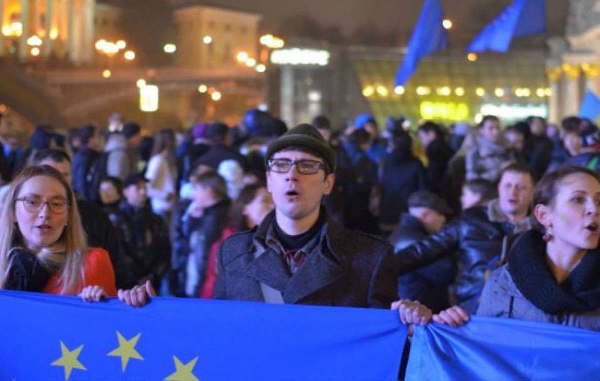 "Ми Є!": як українці протестують проти зриву асоціації з ЄС