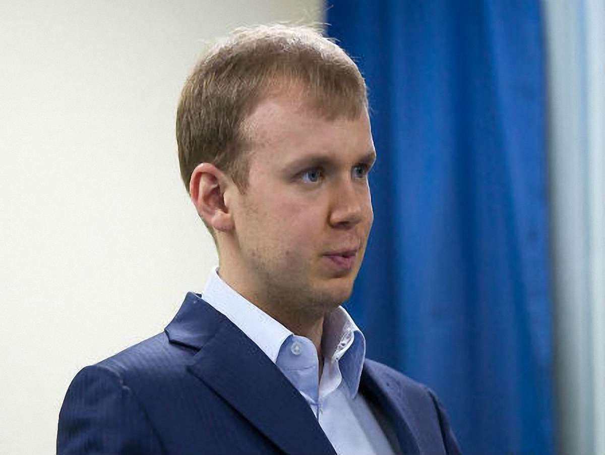 Радіочастоту у Львові можуть віддати Курченку, - депутат