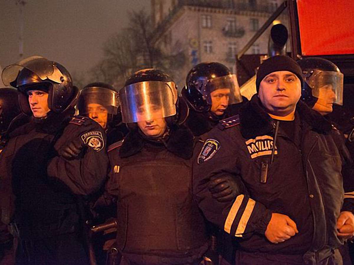 У Києві відбулися перші сутички людей з міліцією