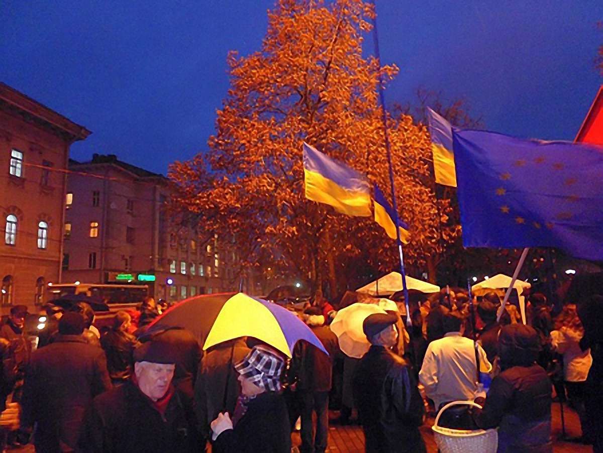 Євромайдан у Чернігові також оголосили безстроковим
