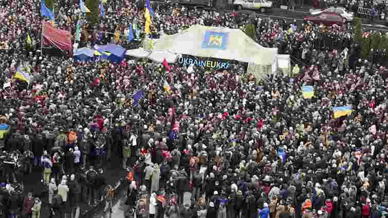 Фоторепортаж: Як львів’яни мітингують на Євромайдані