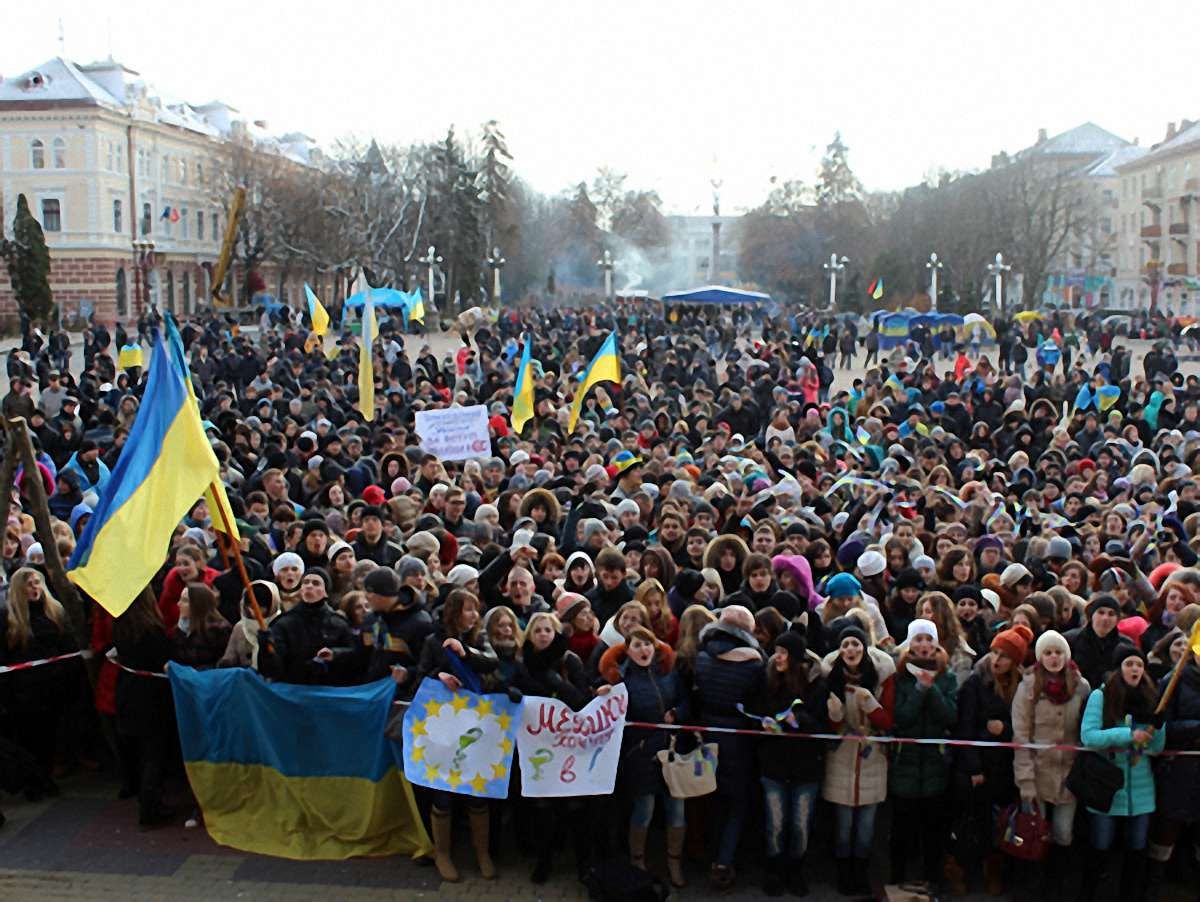 Мер Тернополя закликав ректорів вишів скасувати навчання