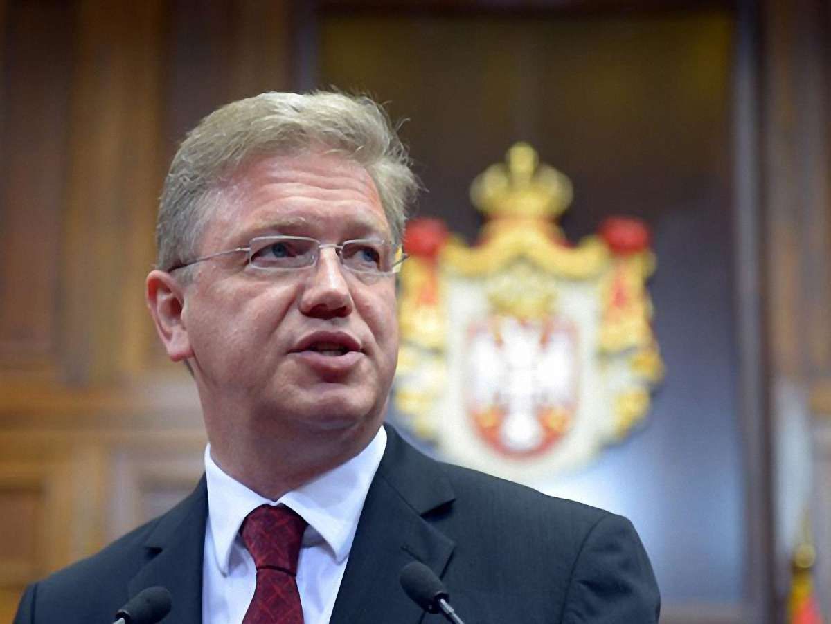 Україна не має опинитися поза межами зони безвізового режиму, - Фюле