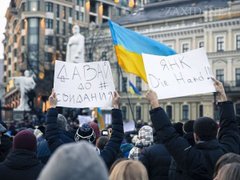 Анатомія політичної кризи. Народжена в СРСР