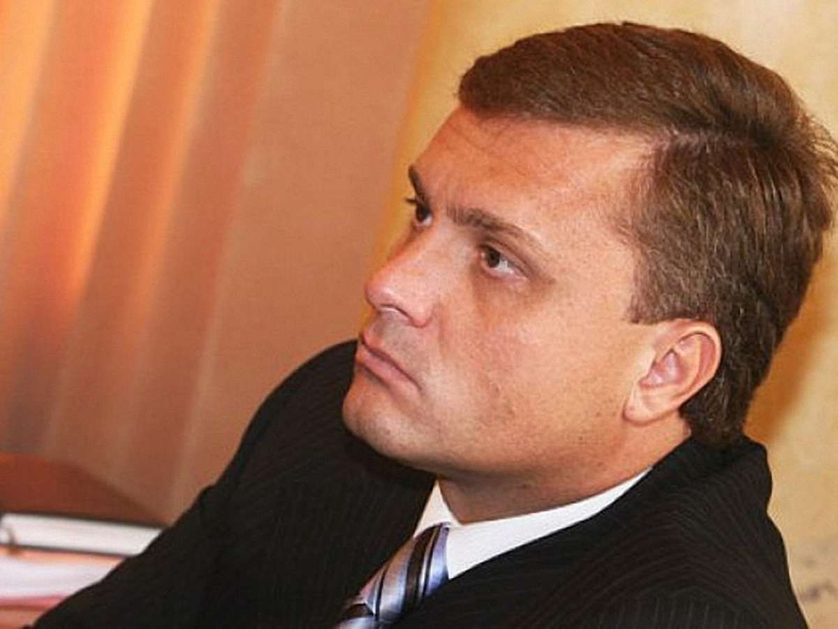 Льовочкін на роботі і виконує свої обов'язки, – Єфремов