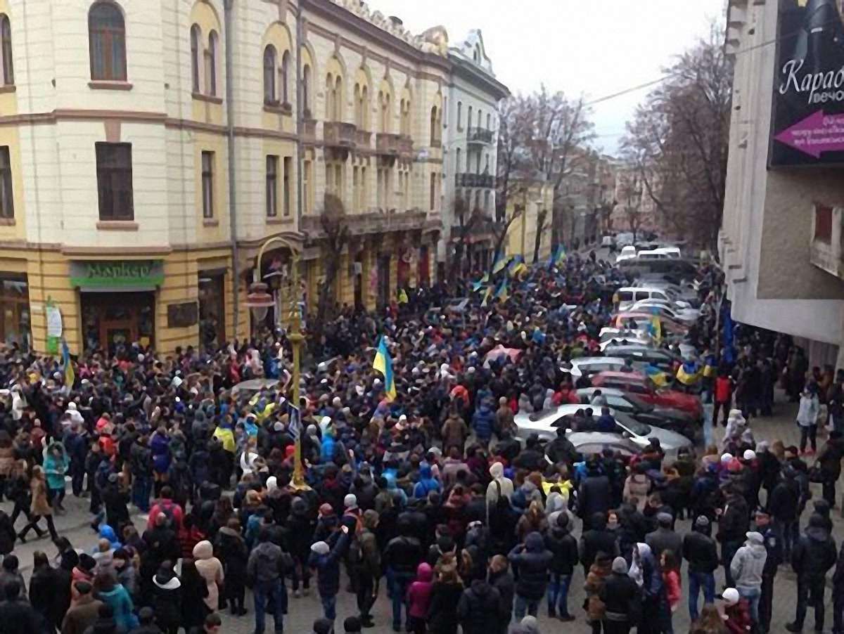 В Івано-Франківську обмежили продаж алкоголю у центрі міста