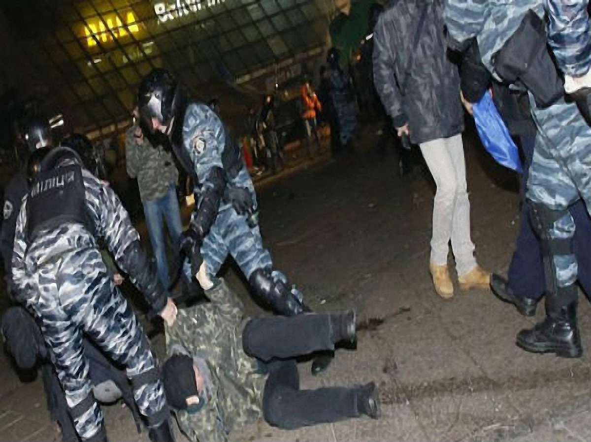 Побиття мітингувальників розслідуватимуть за участі експерта з ЄС