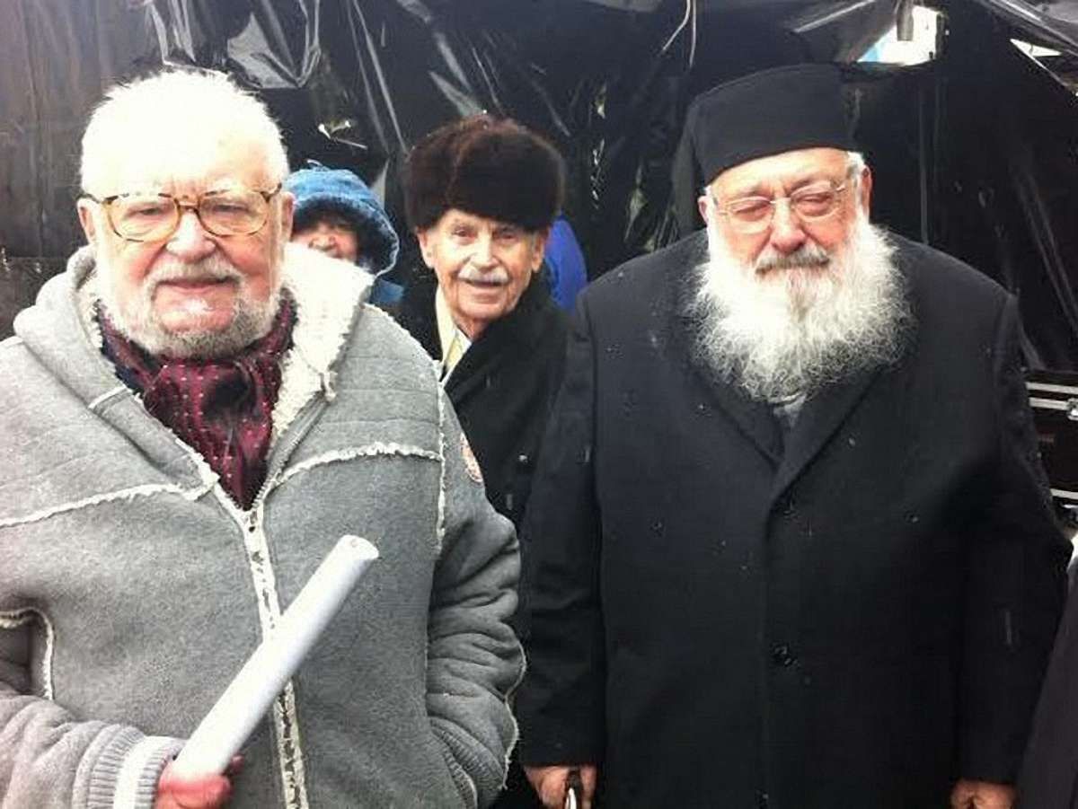 Група «Першого грудня» закликає політиків та громадськість до діалогу