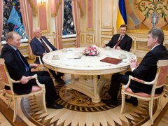 Круглий стіл: місія (не)здійсненна