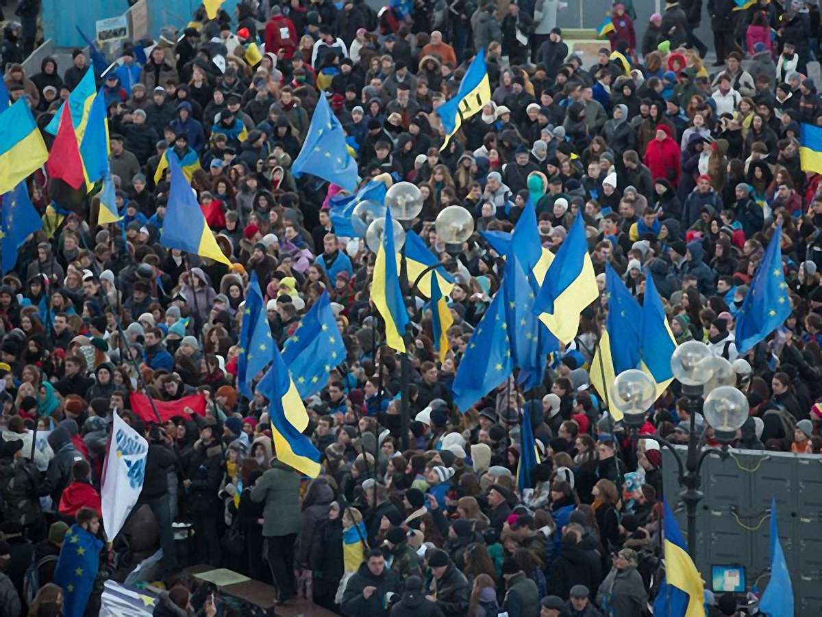 Досягти мети на переговорах можна під тиском вулиці, - Возняк