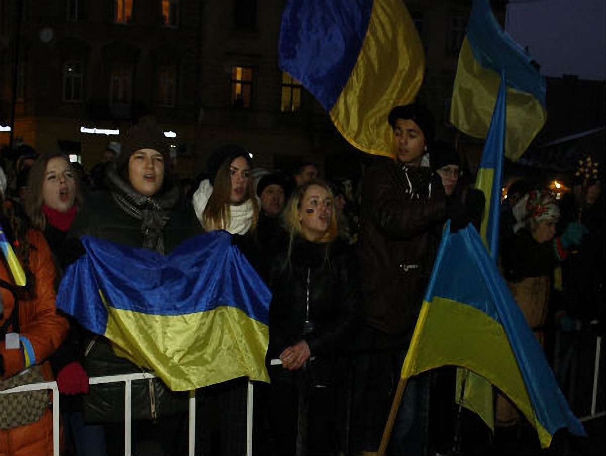 У Львові студенти прийшли до прокуратури, щоб підтримати Молдована 