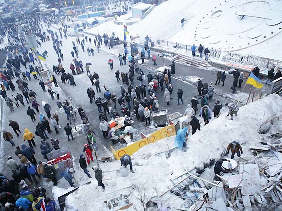 На Євромайдані оголосили «чистий» четвер