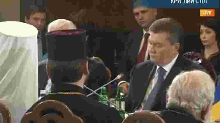 Янукович пропонує мораторій на силові дії