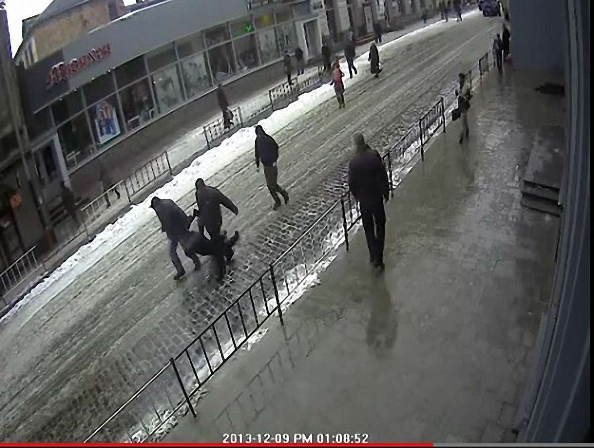 В інтернеті з’явилося відео з затримання Олега Панаса у Львові