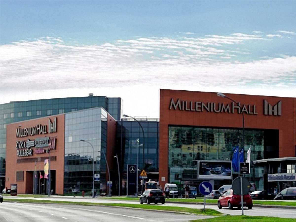 Зі Львова організовують шопінг-тури до «Millenium Hall»