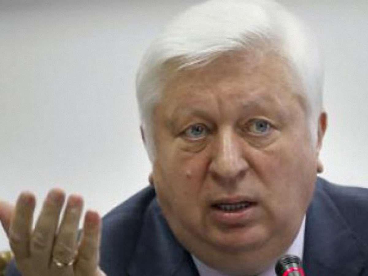 Опозиція кличе Пшонку в Раду щодо розгону Майдану