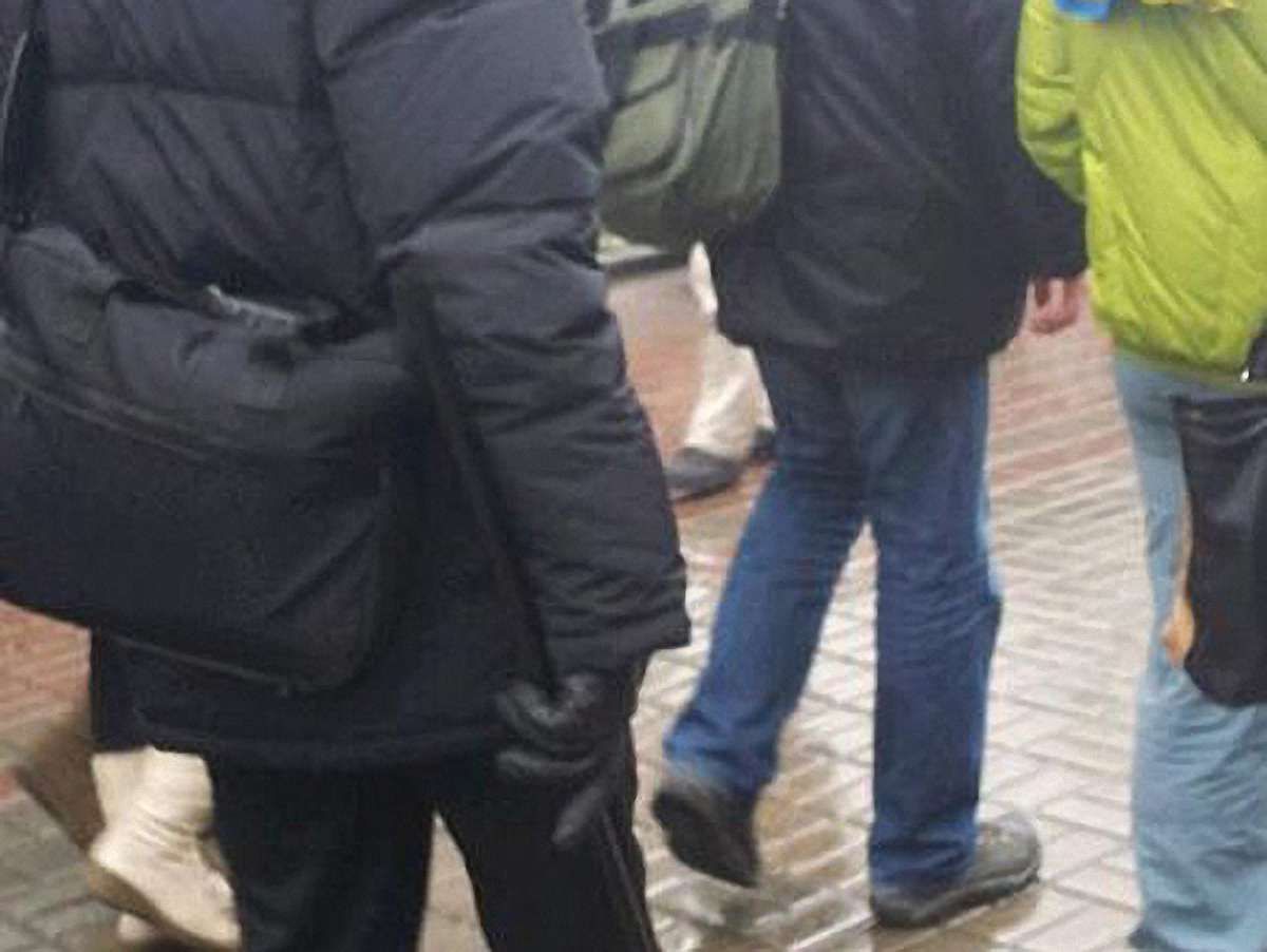 «Тітушки» захопили будинок активіста Євромайдану