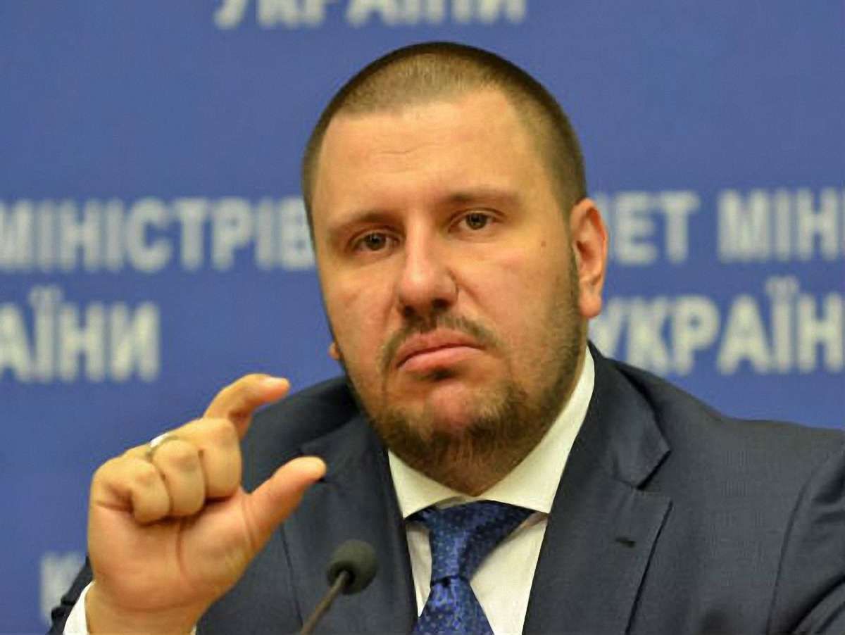 Клименко обіцяє зменшити кількість податків до 9 у 2014 році