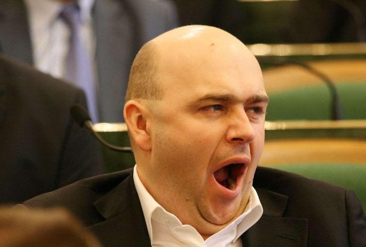 Львівський регіонал погрожує перенести свій бізнес до Києва