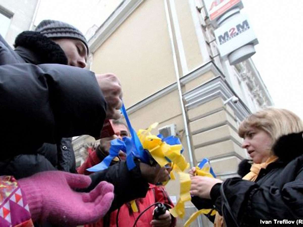 В Іллічівську побили активіста, який збирав підписи за Майдан